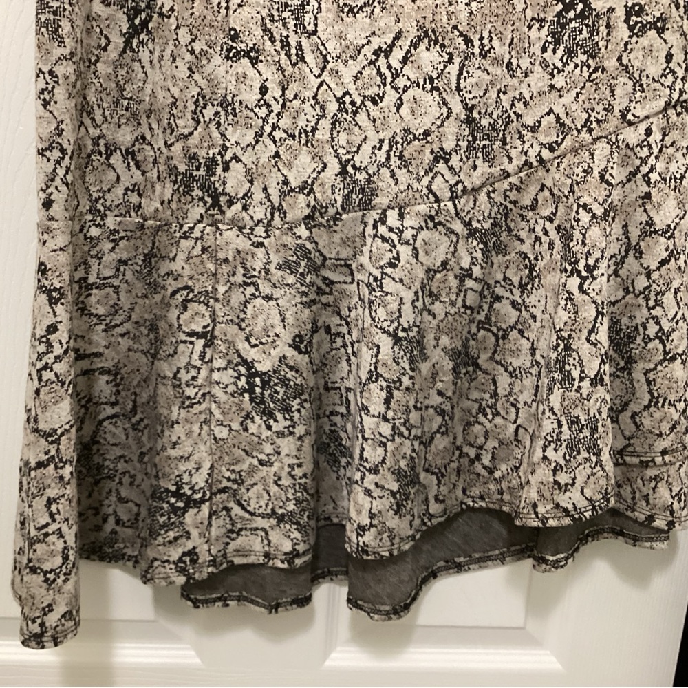 MIDI skirt